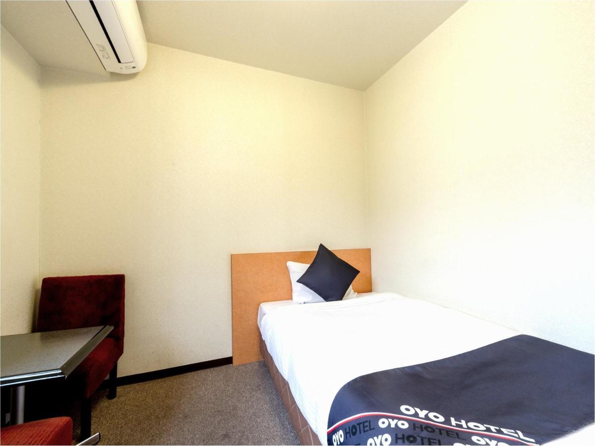 Business Hotel Yanagi Kitakyushu Kokura Екстериор снимка